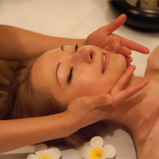 Read more about the article Have you tried the Gemstone Facial at a spa near you?