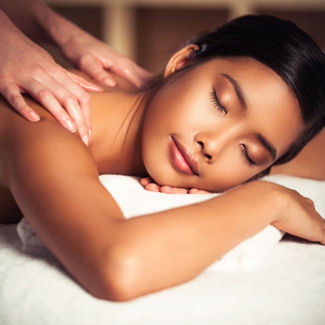 Read more about the article Pamper Yourself Today With a Suitable Spa Package